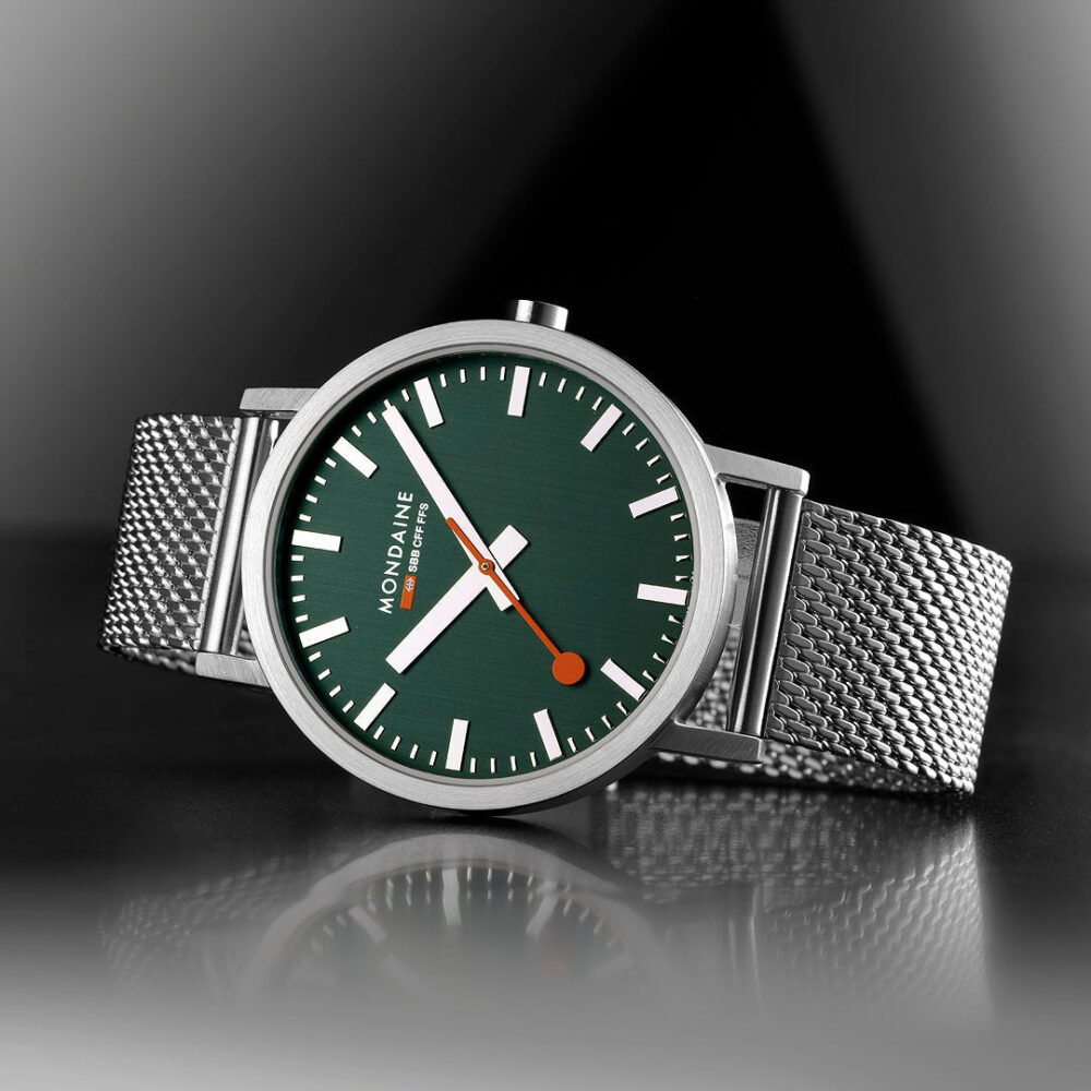 Mondaine Official Swiss Railways Classic Forest Green 40mm Watch - Image 7