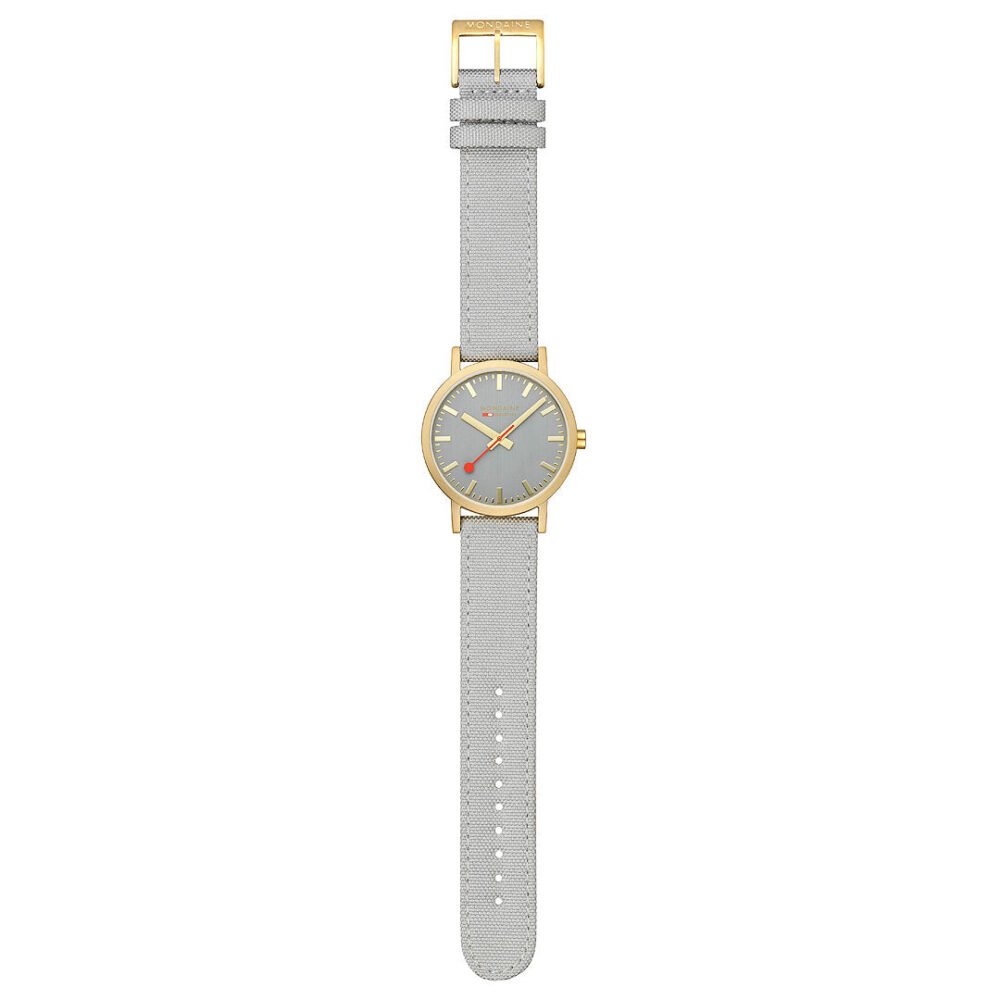 Mondaine Official Swiss Railways Classic Good Grey Textile 40mm Watch - Image 3
