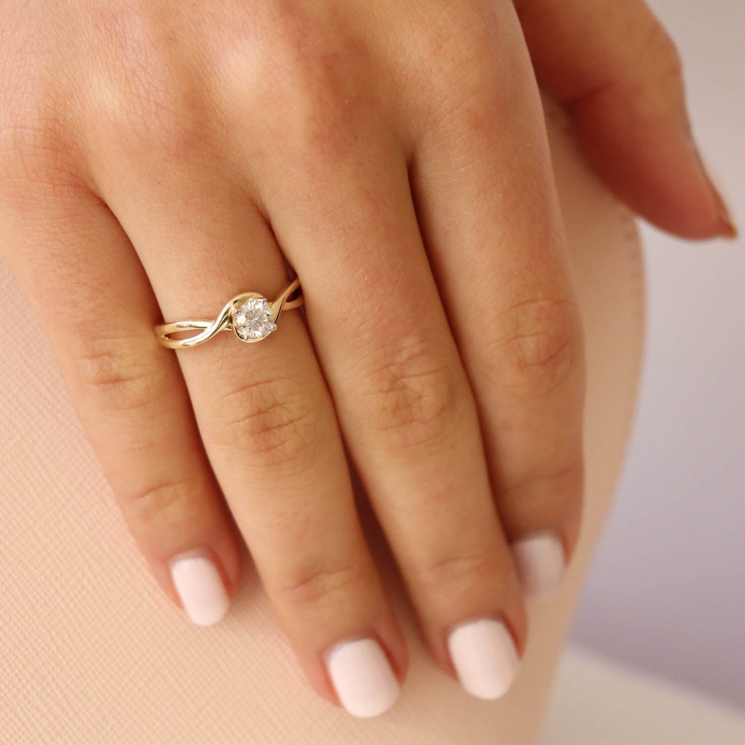 Ring with 0.40ct Diamond in 9K Yellow Gold - Image 2